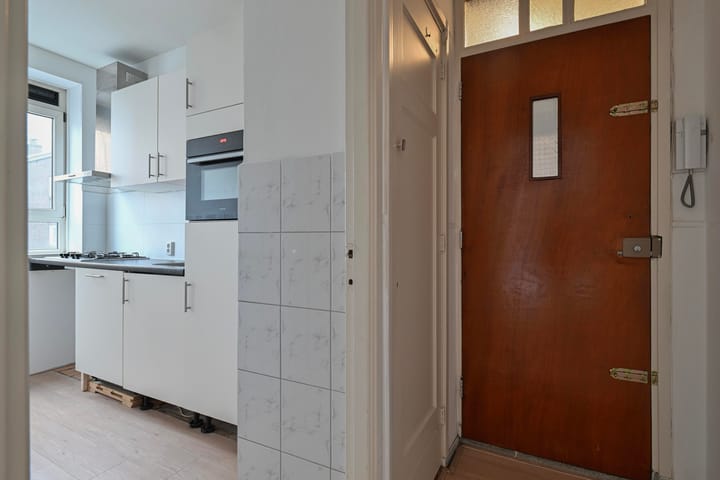 Photo 4 of Schilderstraat 34-C