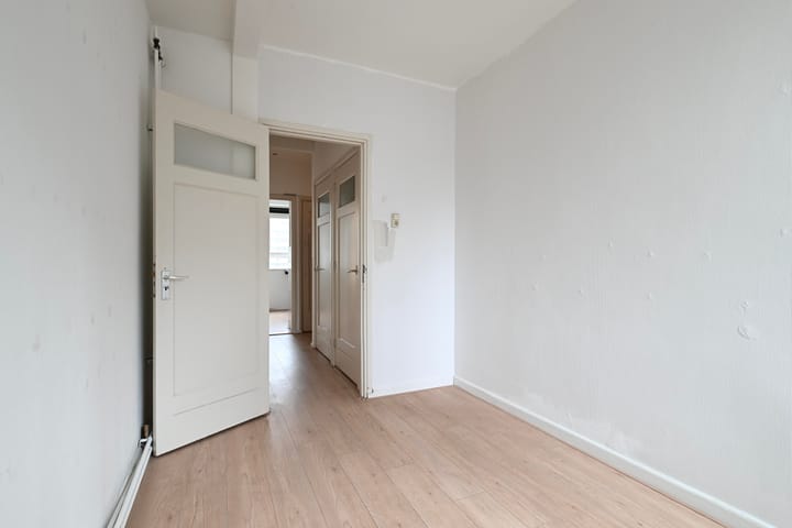 Photo 10 of Schilderstraat 34-C