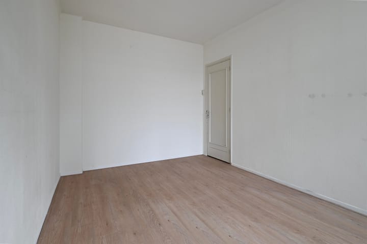 Photo 12 of Schilderstraat 34-C