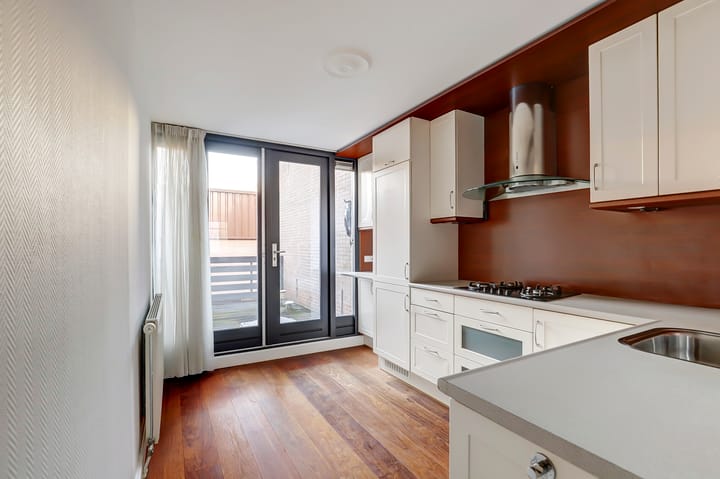 Photo 7 of Kleiwegstraat 18