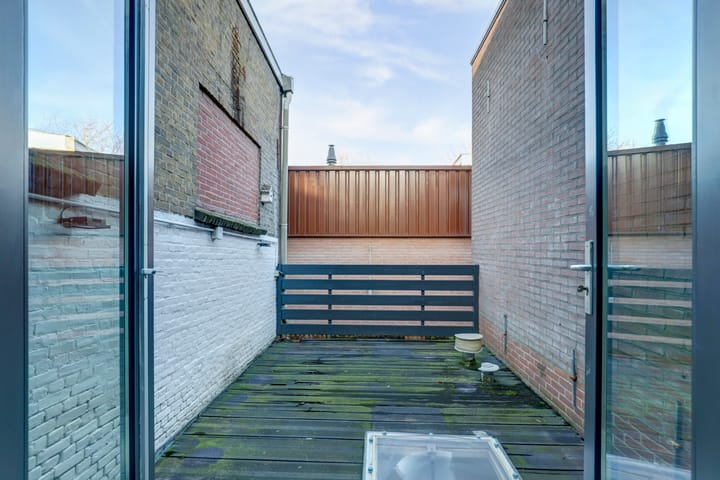 Photo 21 of Kleiwegstraat 18