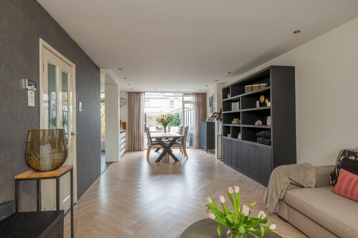 Foto 3 van Anjerlaan 10