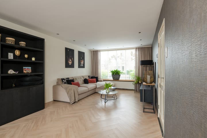 Foto 4 van Anjerlaan 10