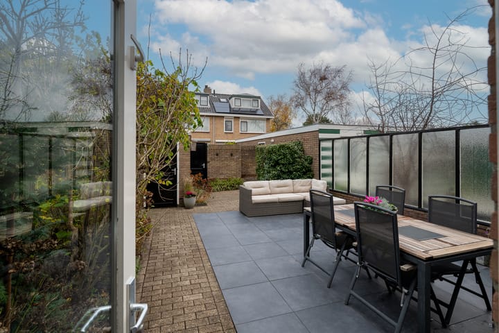 Foto 10 van Anjerlaan 10