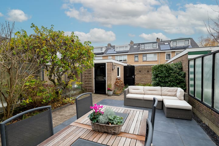 Foto 11 van Anjerlaan 10