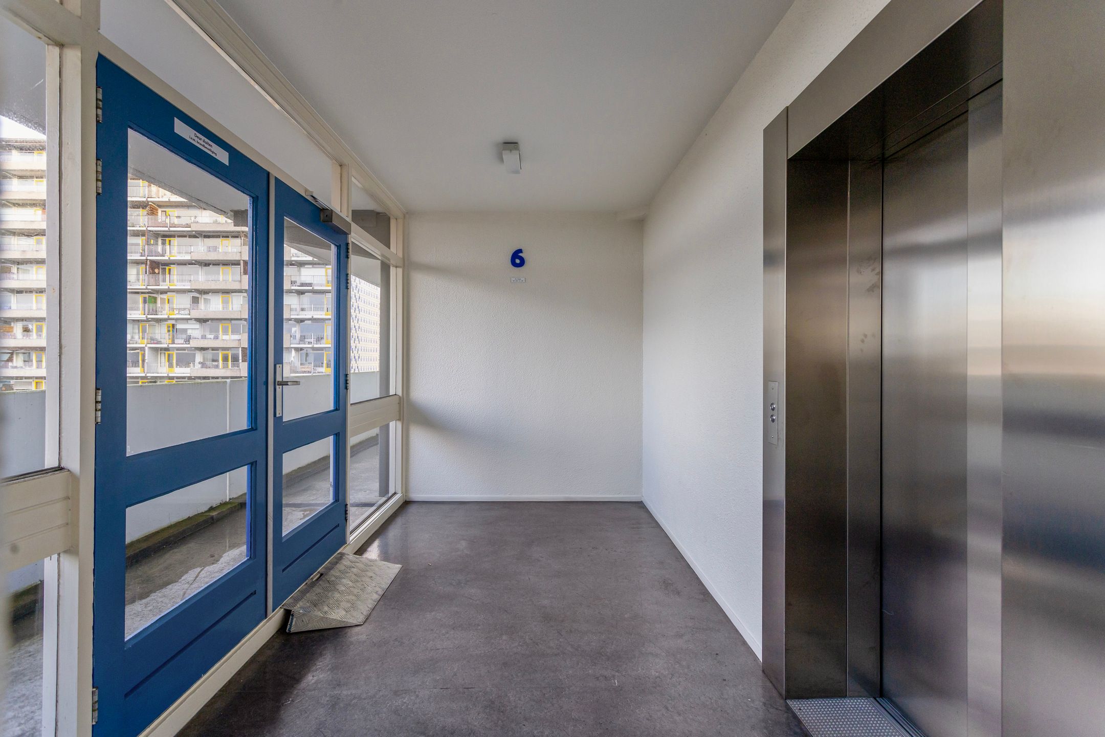 Photo 12 of Tjaarda 214