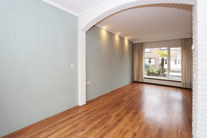 Foto 15 van Schenck van Nijdeggenstraat 13