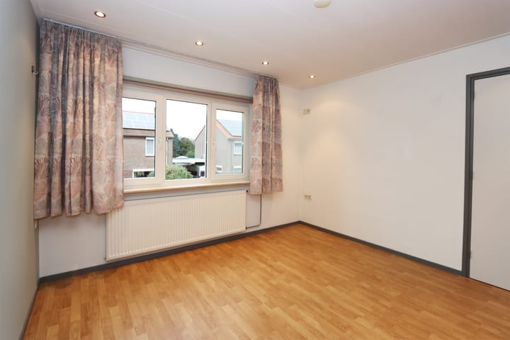 Foto 25 van Schenck van Nijdeggenstraat 13