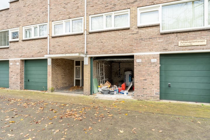 Foto 37 van Julianaplantsoen 216