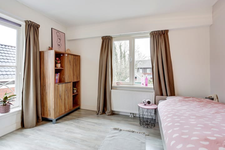 Foto 15 van Ruysdaelstraat 4