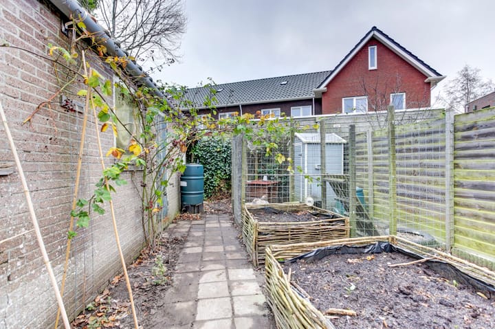 Foto 32 van Ruysdaelstraat 4