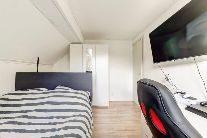 Photo 16 of Raadhuisstraat 63