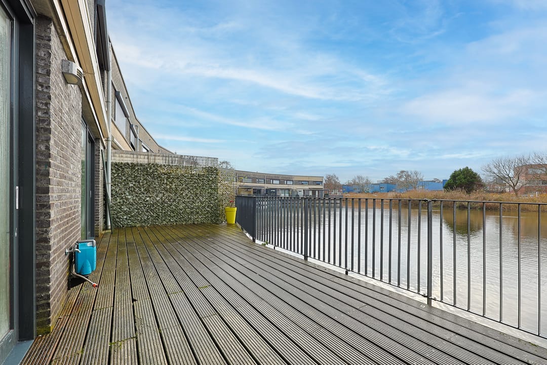 Photo 7 of Blauwe Ring 97