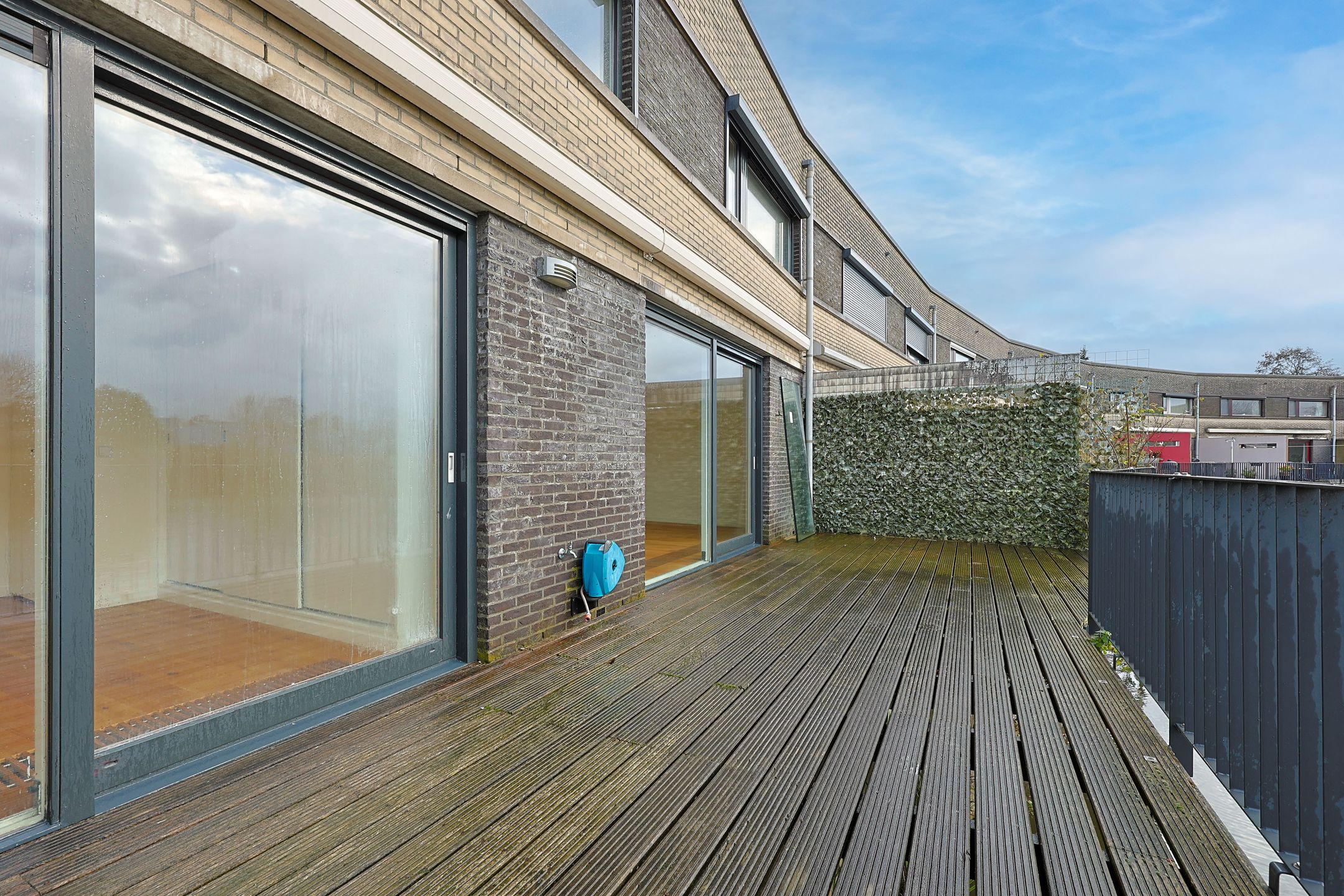 Photo 9 of Blauwe Ring 97