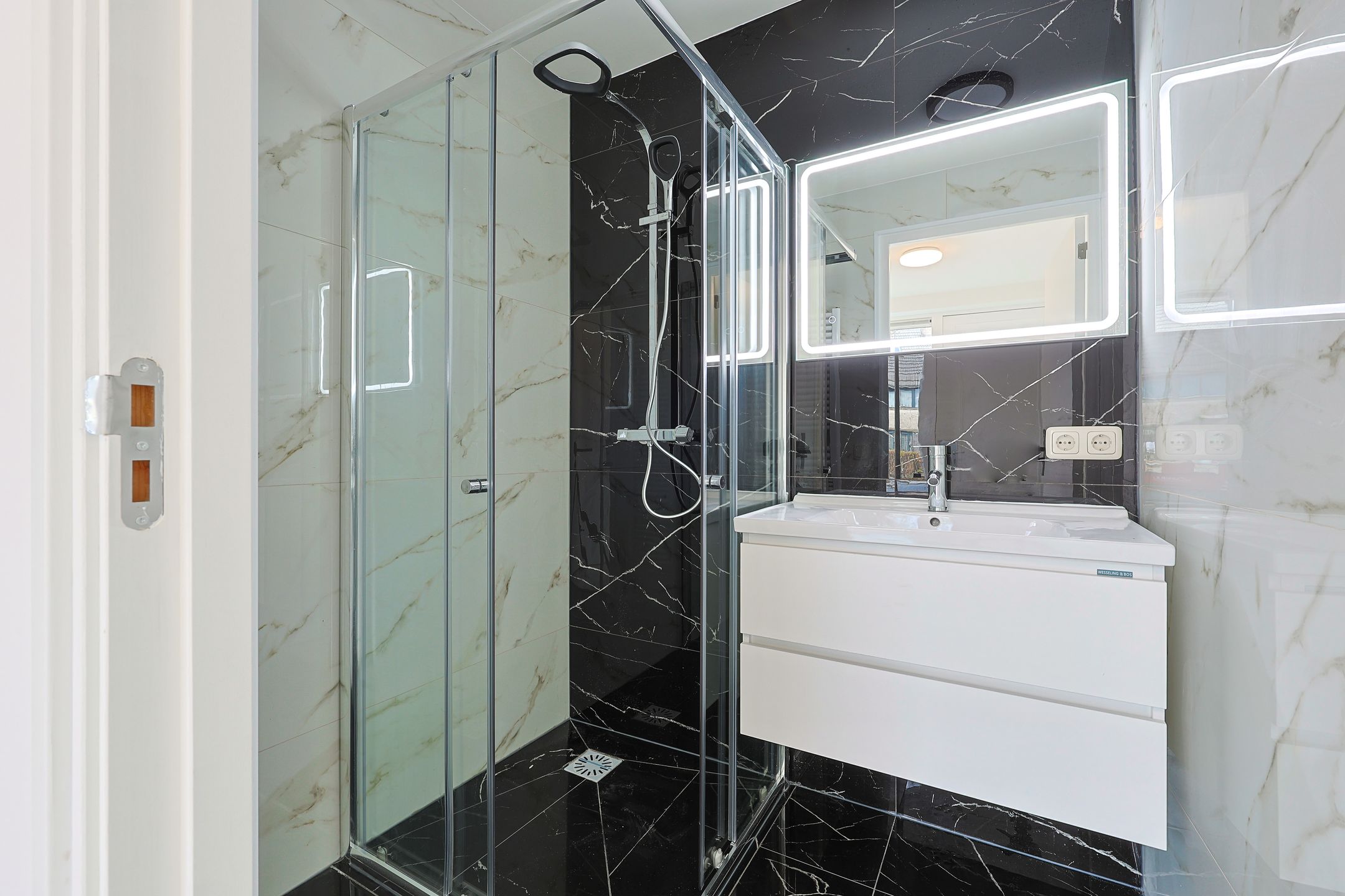 Photo 21 of Blauwe Ring 97