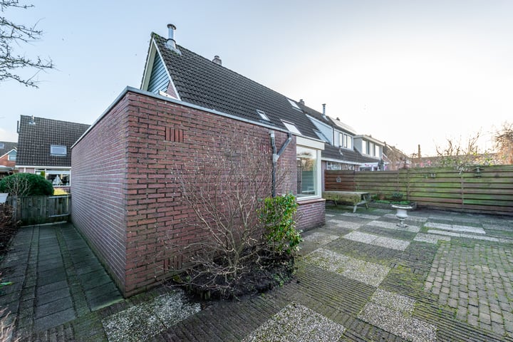 Bekijk foto 46 van Rein de Jongstraat 15