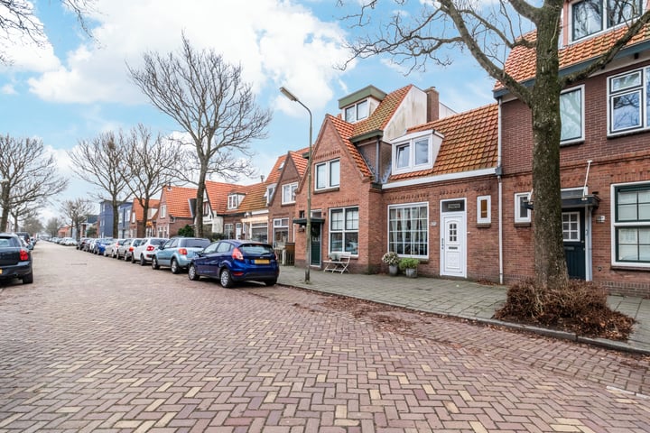 View photo of Trompstraat 175