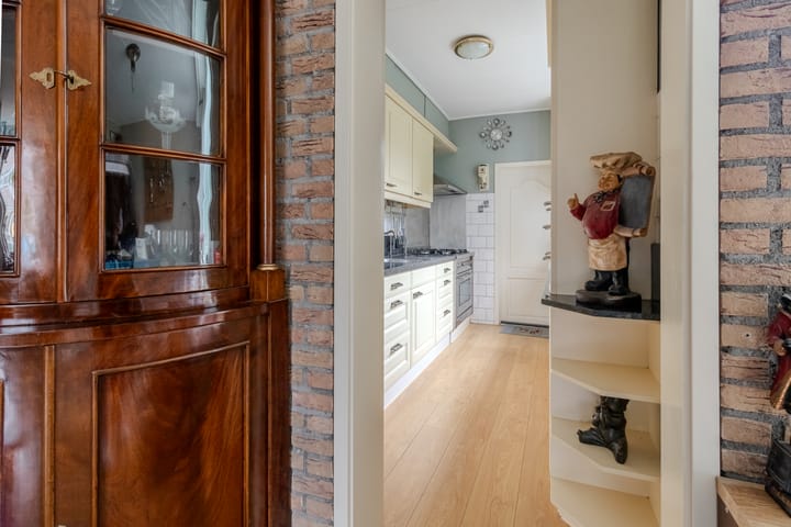 Foto 11 van Trompstraat 175