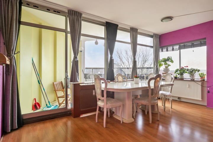 Foto 3 van Gouden Leeuw 738