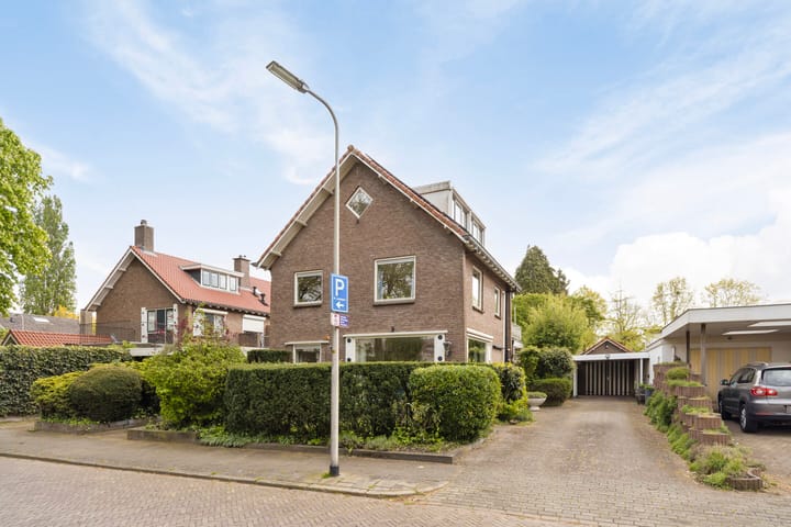 Foto 8 van Robert Kochlaan 4