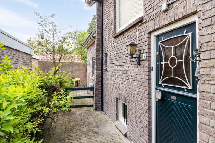 Foto 10 van Robert Kochlaan 4