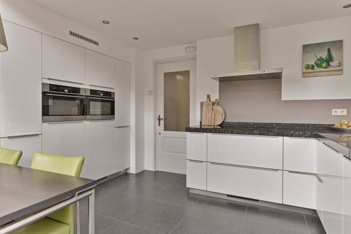 Foto 17 van Robert Kochlaan 4