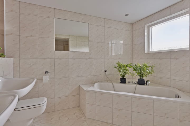 Foto 21 van Robert Kochlaan 4