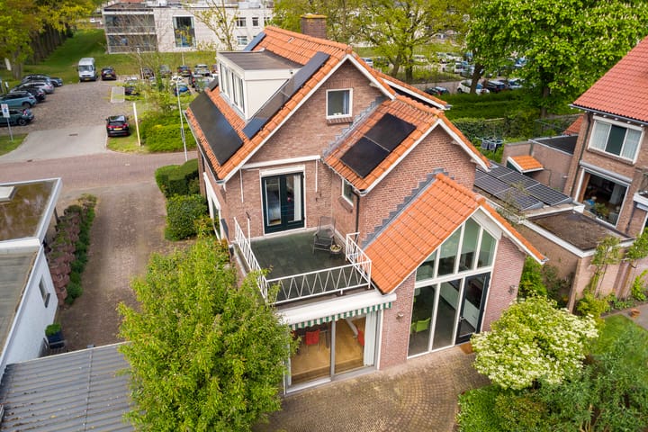 Foto 35 van Robert Kochlaan 4