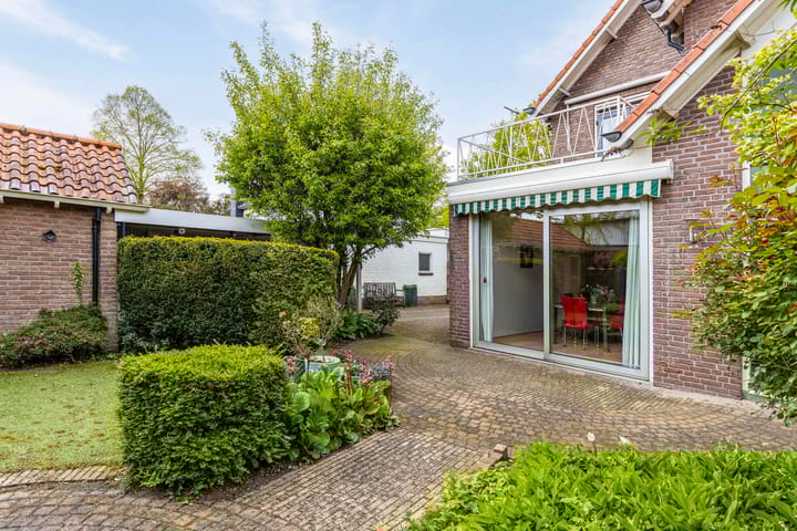 Foto 33 van Robert Kochlaan 4