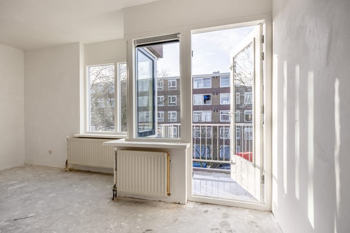 Photo 18 of van Borsselestraat 59