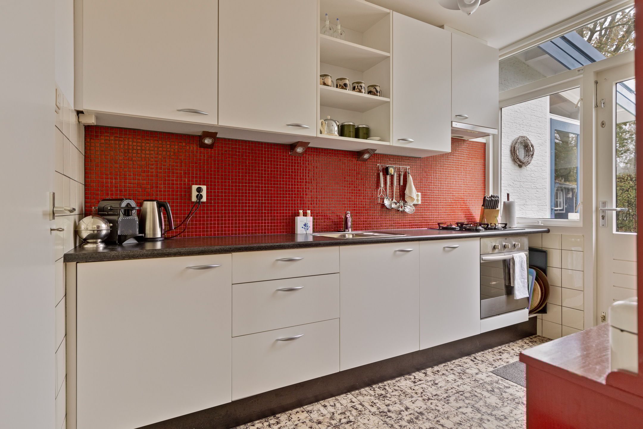 Photo 15 of Begonialaan 12-R