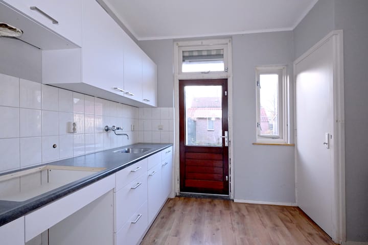 Photo 10 of Thorbeckestraat 27