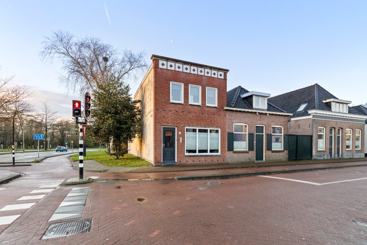 View photo 1 of Burgerhoutsestraat 52