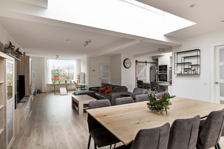 Foto 4 van van Woudeweg 26