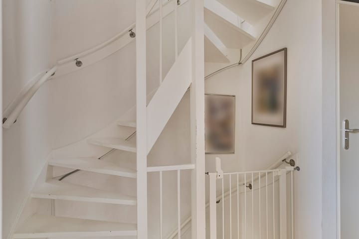 Foto 23 van van Woudeweg 26