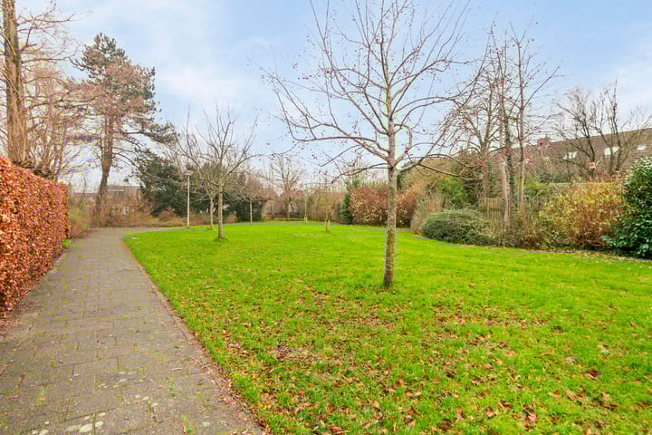 Foto 34 van van Woudeweg 26