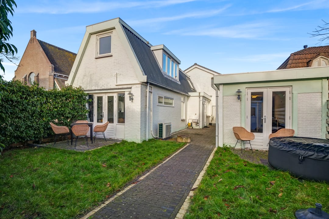 Foto 1 van Landbouwstraat 1-A