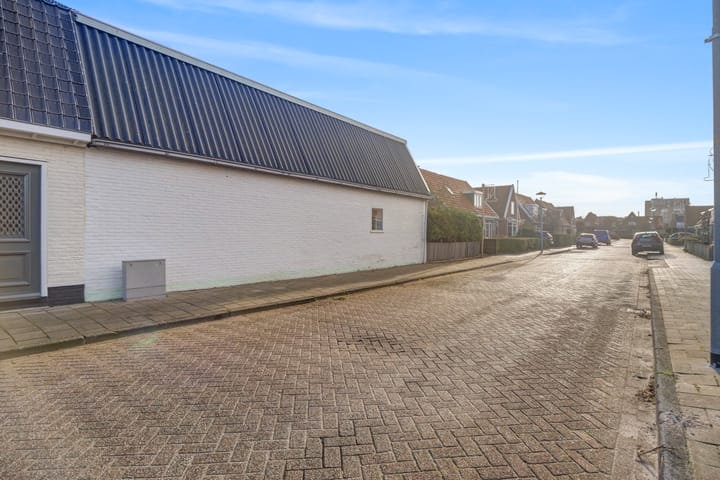 Photo 5 of Landbouwstraat 1-A