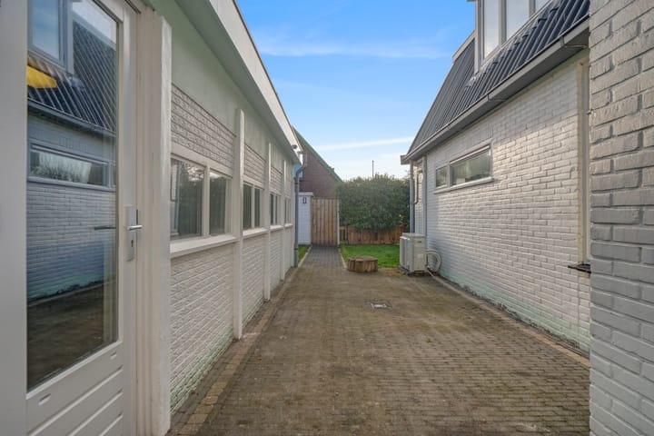 Photo 25 of Landbouwstraat 1-A