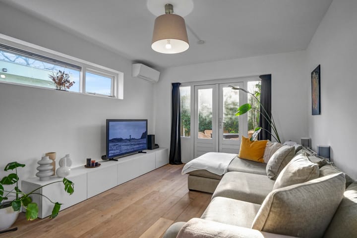 Photo 11 of Landbouwstraat 1-A