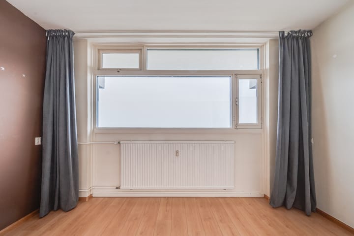 Photo 19 of Jan Vermeerstraat 451