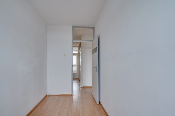 Photo 24 of Jan Vermeerstraat 451