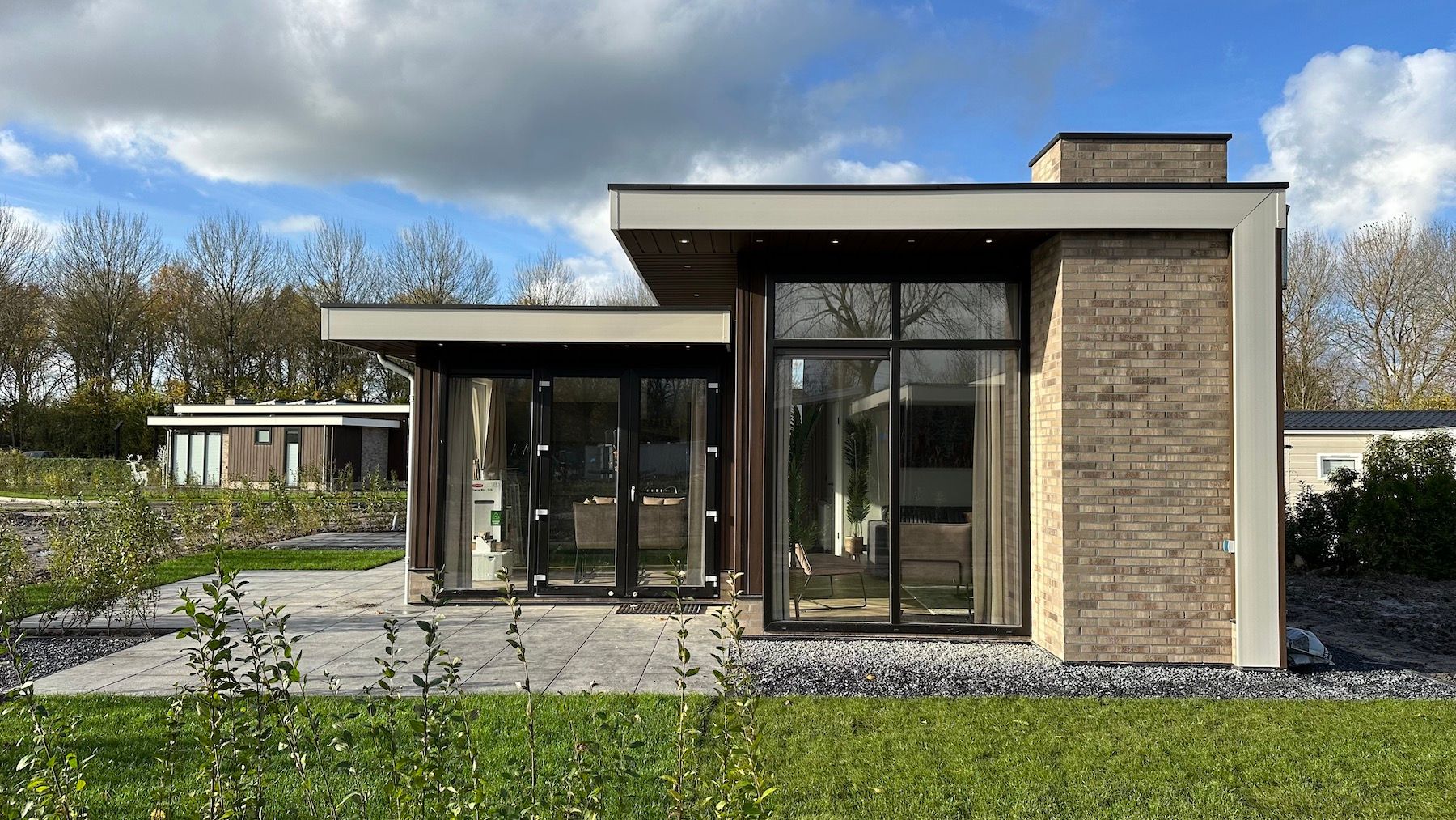 Photo 3 of Hogebrugweg 11