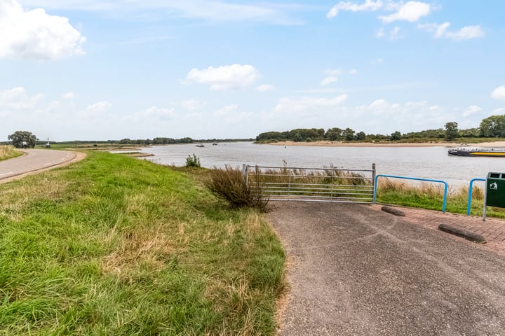 Bekijk foto 45 van Munnikhofsestraat 26