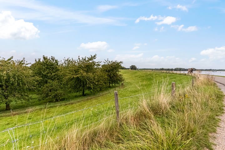 Bekijk foto 48 van Munnikhofsestraat 26