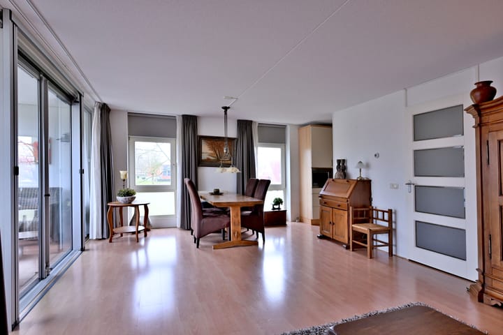 Foto 15 van Leonard Springerlaan 53