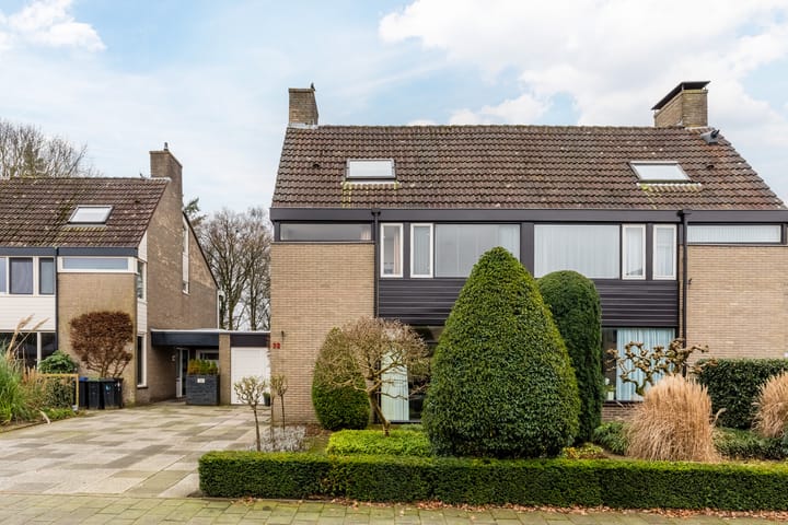 Foto 12 van Beneluxlaan 32