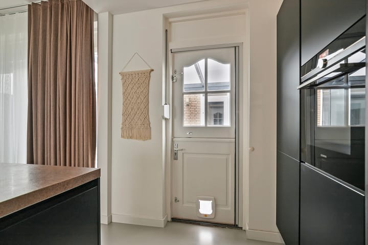 Photo 9 of Parmentierstraat 10