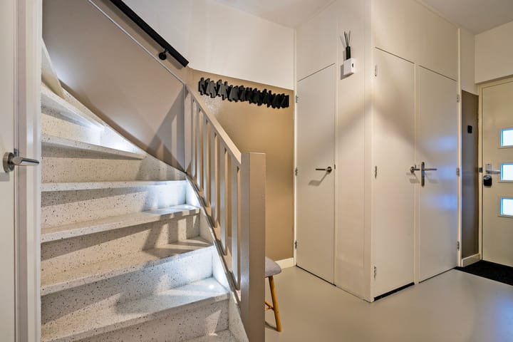 Photo 12 of Parmentierstraat 10