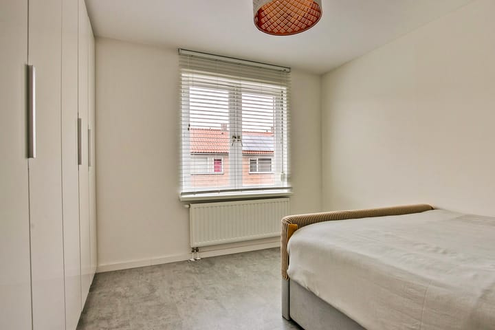 Photo 15 of Parmentierstraat 10